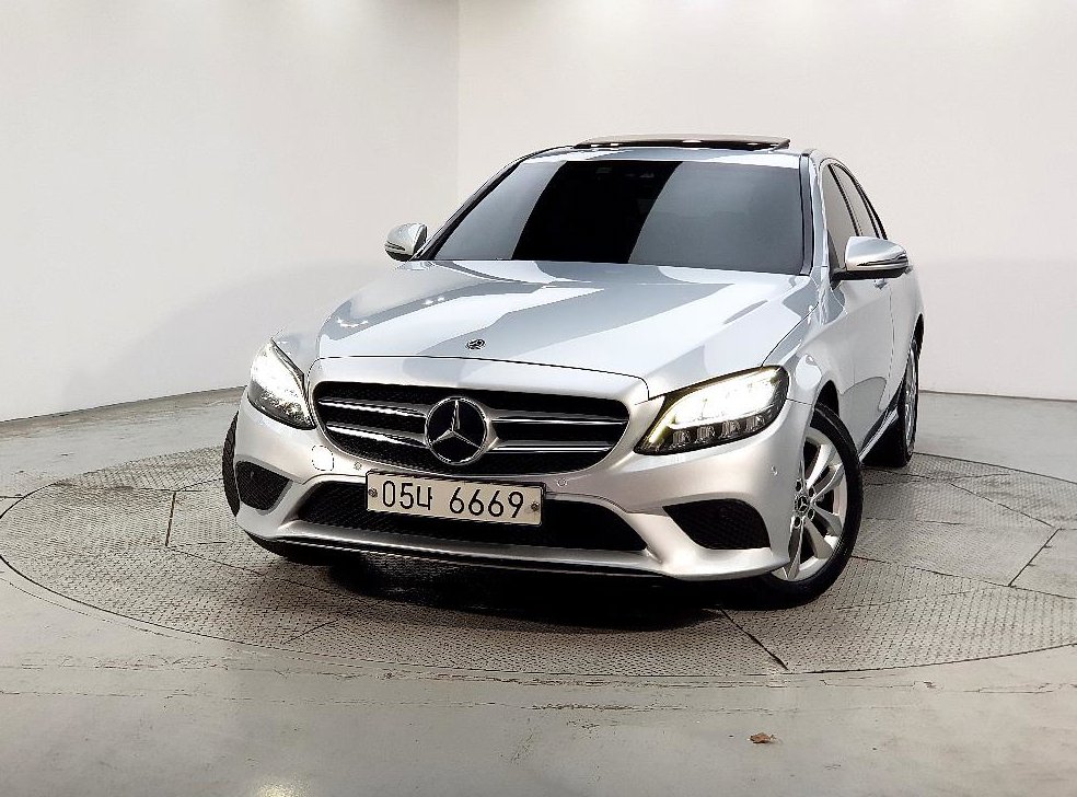 벤츠 C 클래스 C220 d 아방가르드 사진 2