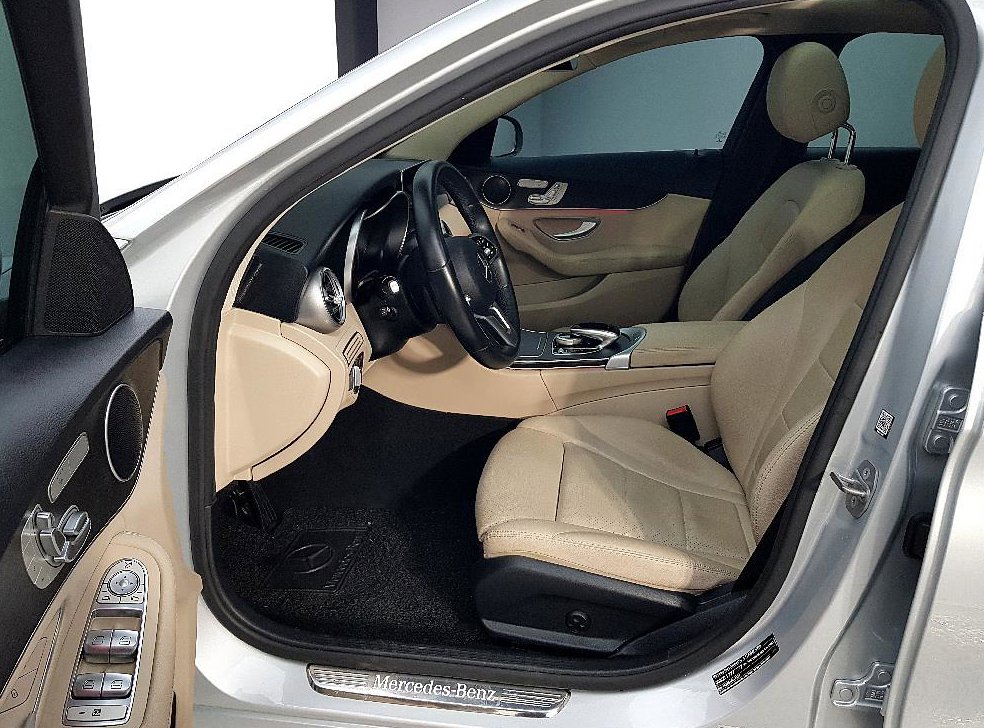 벤츠 C 클래스 C220 d 아방가르드 사진 8
