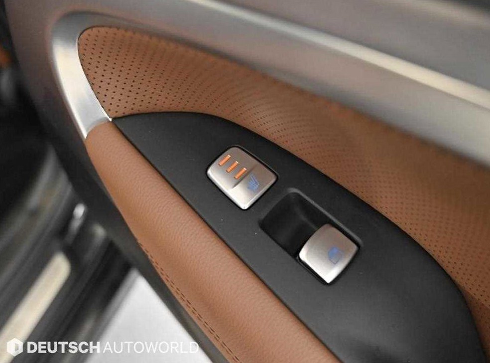 제네시스 G70 2.0T AWD 사진 16