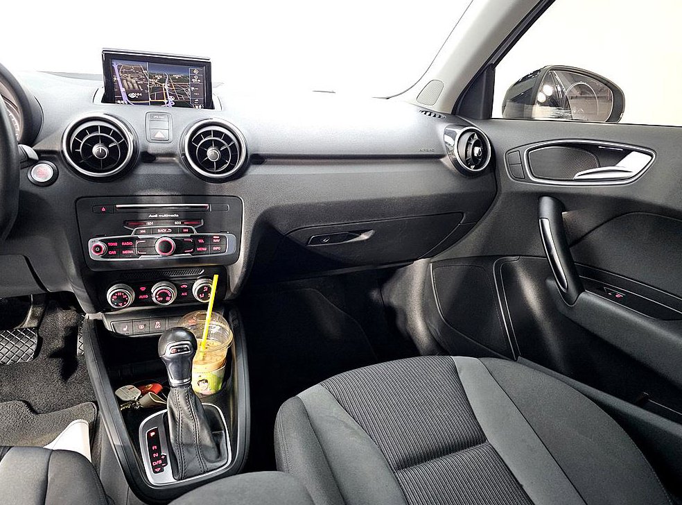 아우디 A1 30 TDI 사진 10