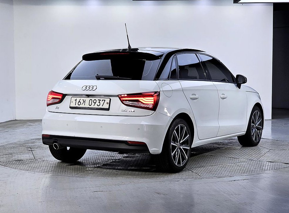 아우디 A1 30 TDI 사진 4