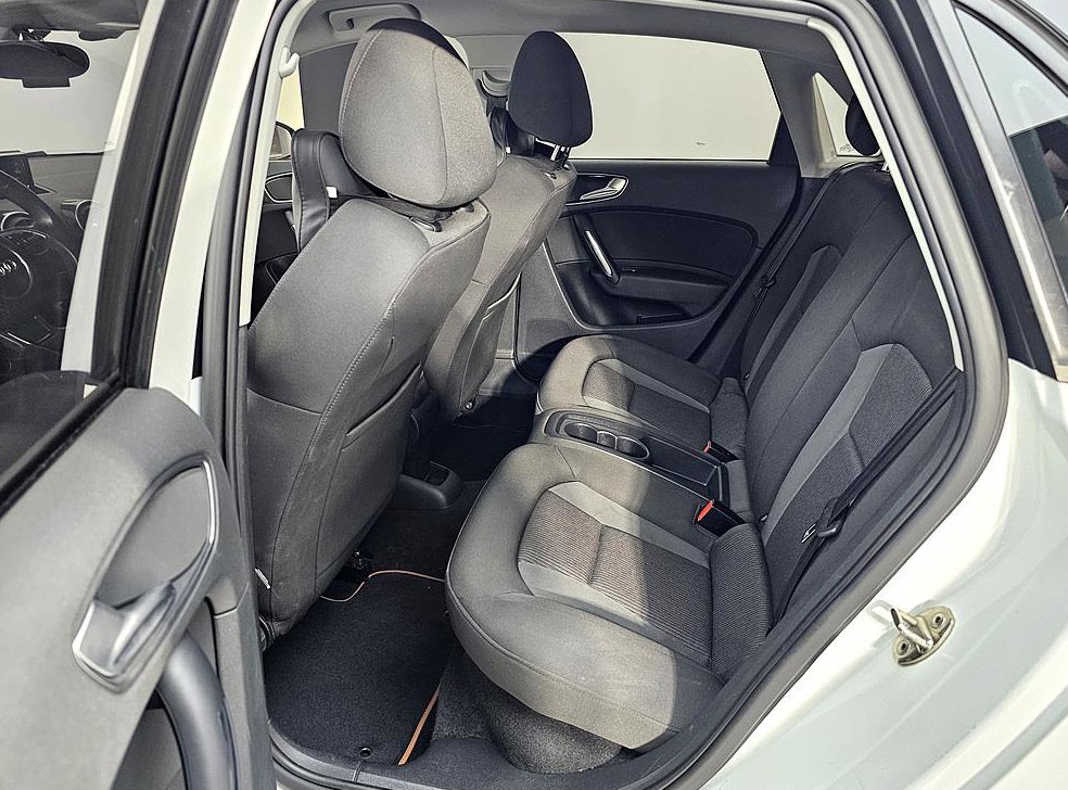 아우디 A1 30 TDI 사진 9