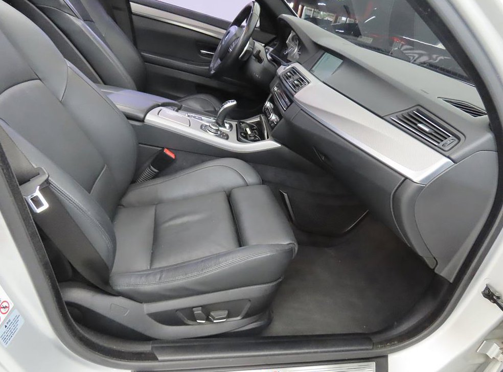 BMW 5시리즈 535d 사진 8