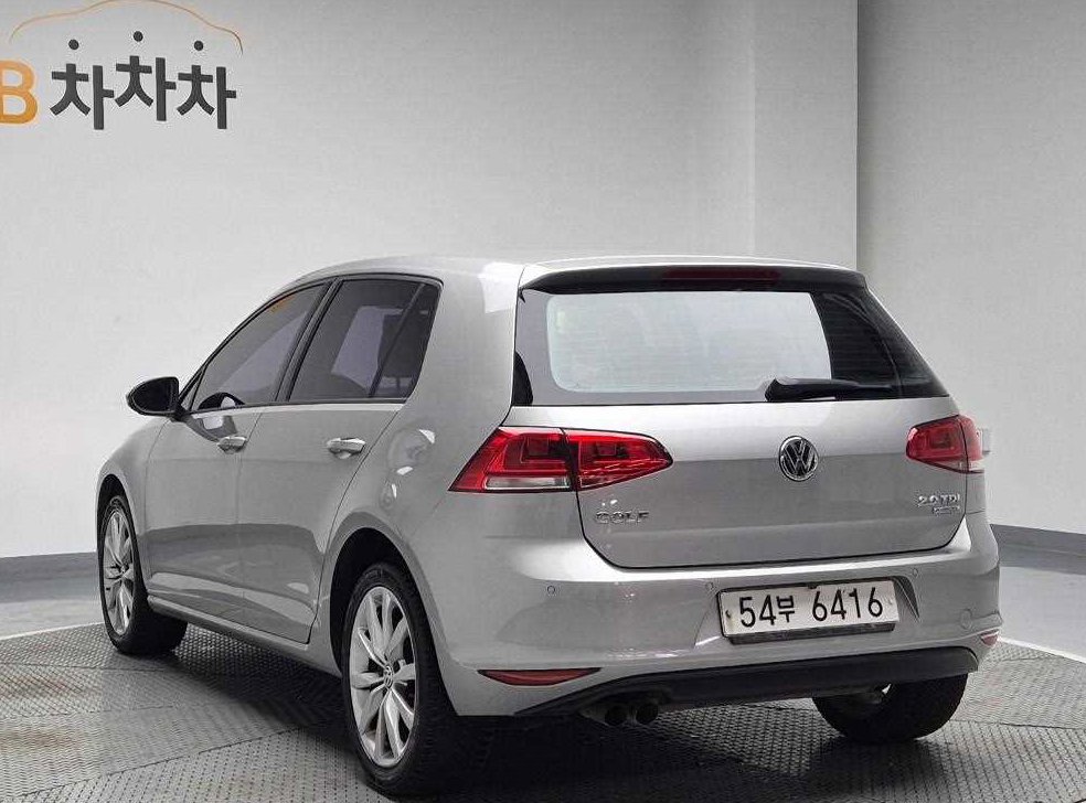 폭스바겐 골프 2.0 TDI 사진 2