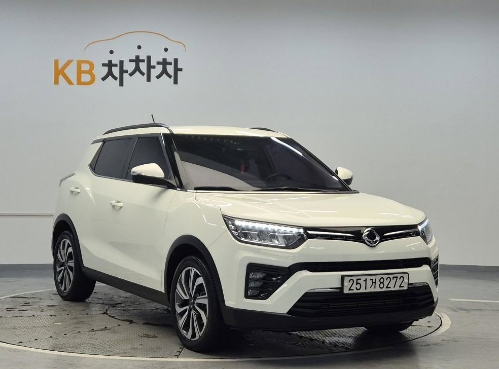 KG모빌리티(쌍용)  티볼리 2WD 디젤 1.6 사진 4