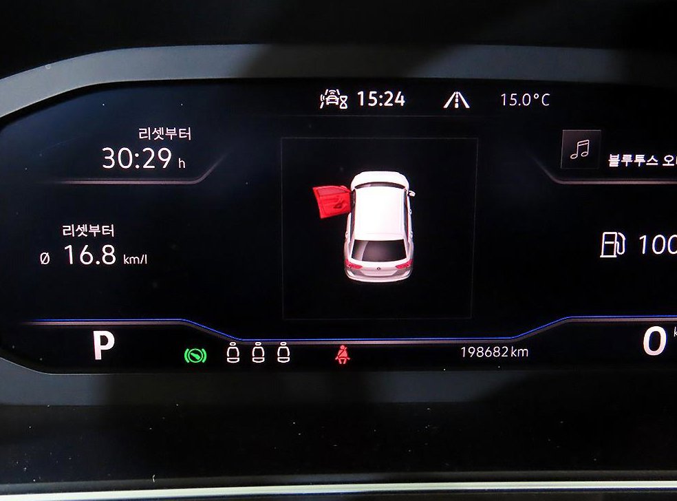 폭스바겐 티구안 2.0 TDI 프리미엄 4모션 사진 9