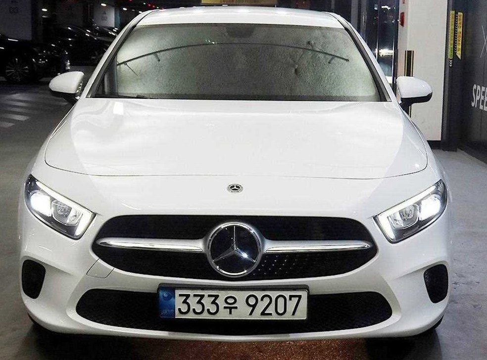 벤츠 A 클래스 A220 세단 사진 2