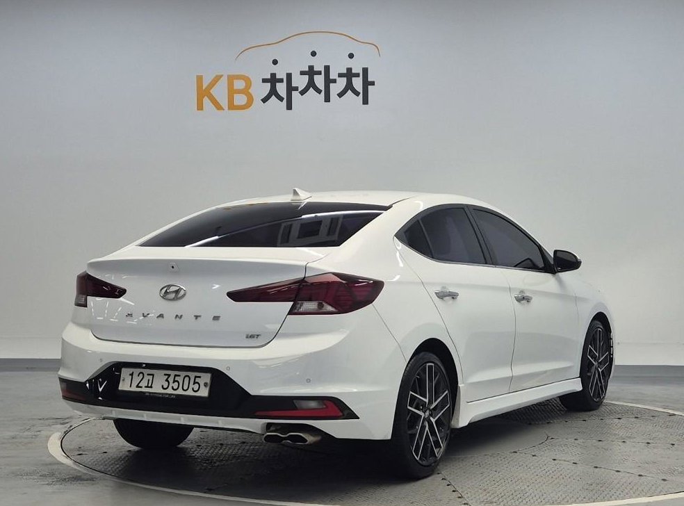현대 아반떼 1.6 터보 스포츠 사진 4