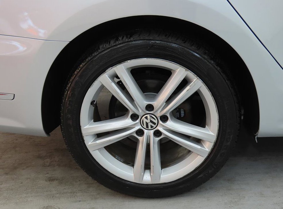 폭스바겐 파사트 2.0 TDI 사진 20