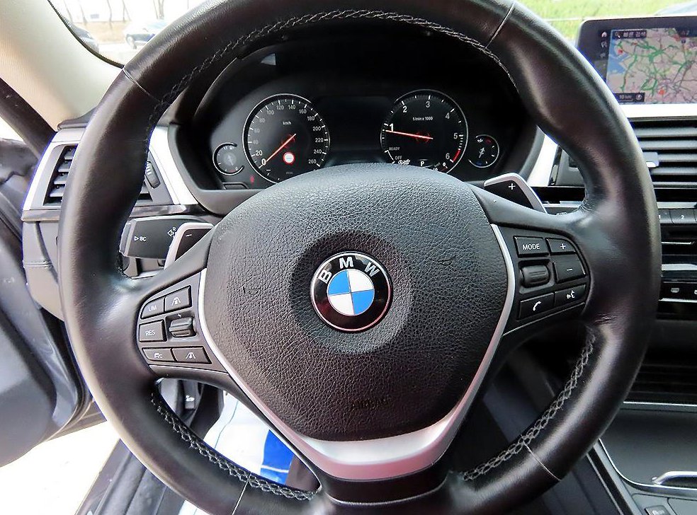 BMW 4시리즈 420d 그란쿠페 럭셔리 사진 8