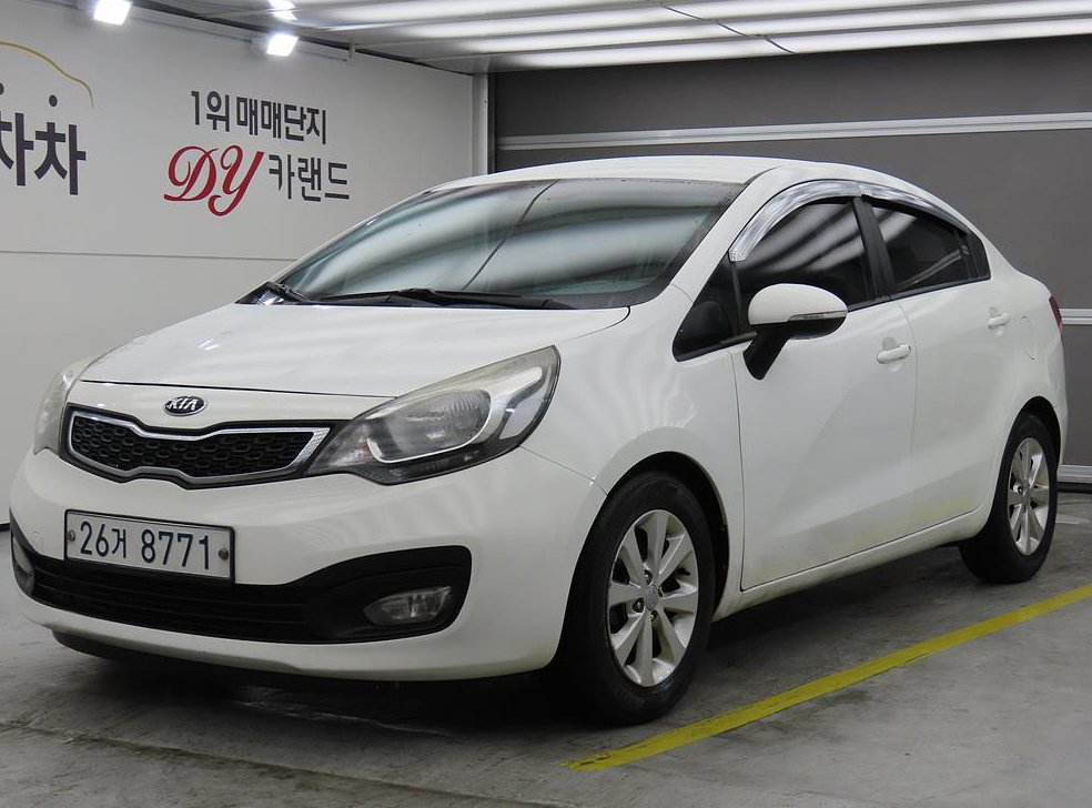 기아 프라이드 4DR 1.6GDI 럭셔리