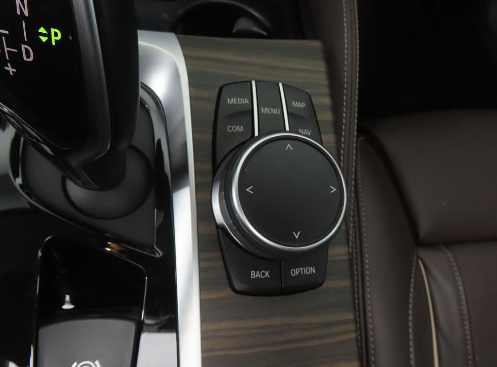 BMW 5시리즈 520d 럭셔리 플러스 사진 13