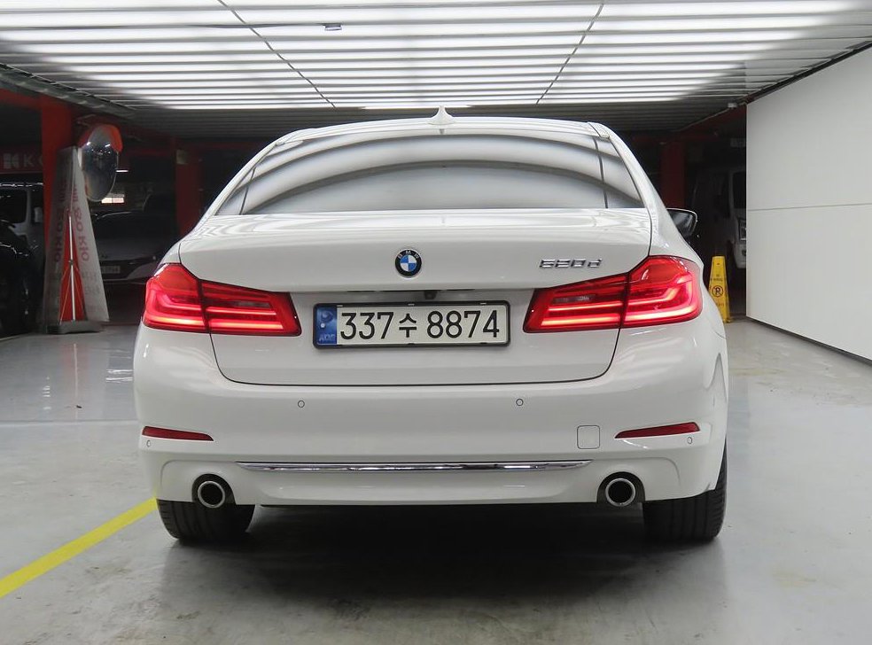 BMW 5시리즈 520d 럭셔리 플러스 사진 3