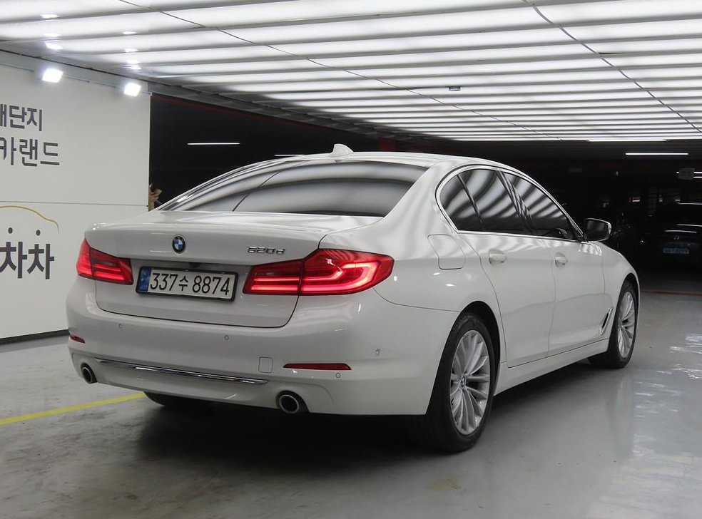 BMW 5시리즈 520d 럭셔리 플러스 사진 4