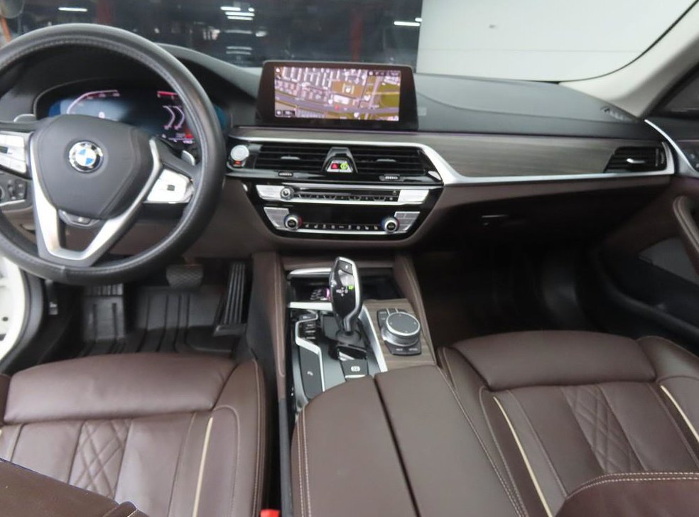BMW 5시리즈 520d 럭셔리 플러스 사진 7