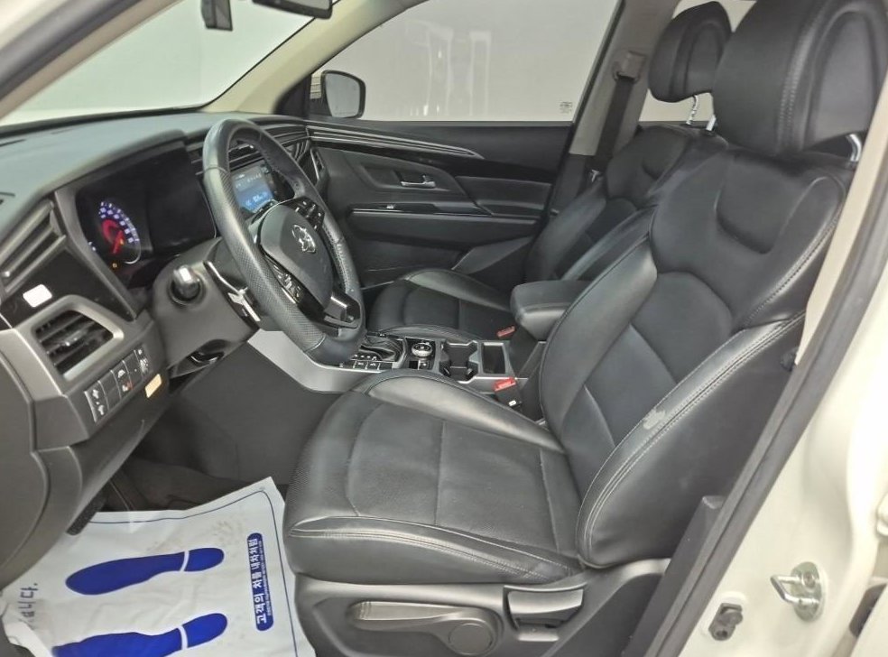 KG모빌리티(쌍용)  코란도 2WD 가솔린 1.5 C5 플러스 사진 11