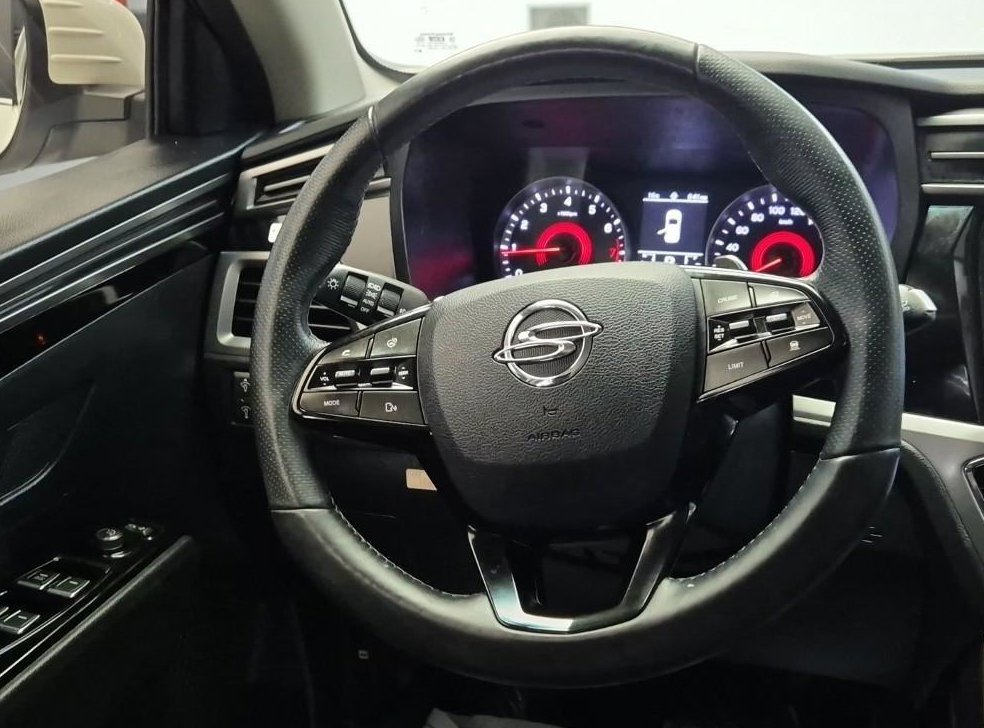 KG모빌리티(쌍용)  코란도 2WD 가솔린 1.5 C5 플러스 사진 9