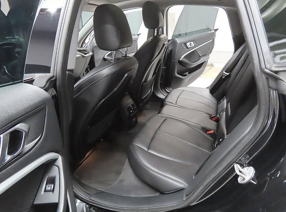 BMW 2시리즈 220i 어드밴티지 사진 8