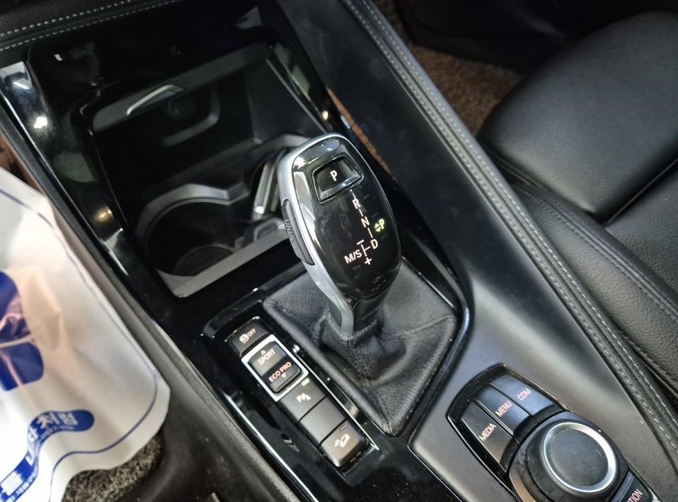 BMW X2 xDrive 20i 어드벤티지 사진 8