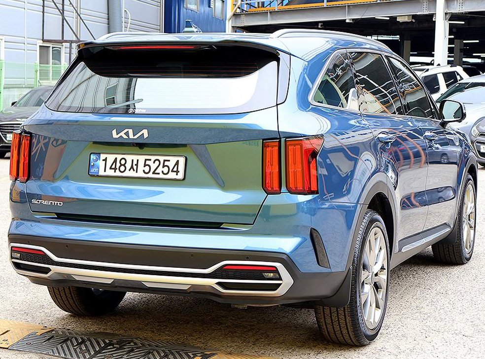 기아 쏘렌토 가솔린 2.5T 2WD 시그니처 사진 4