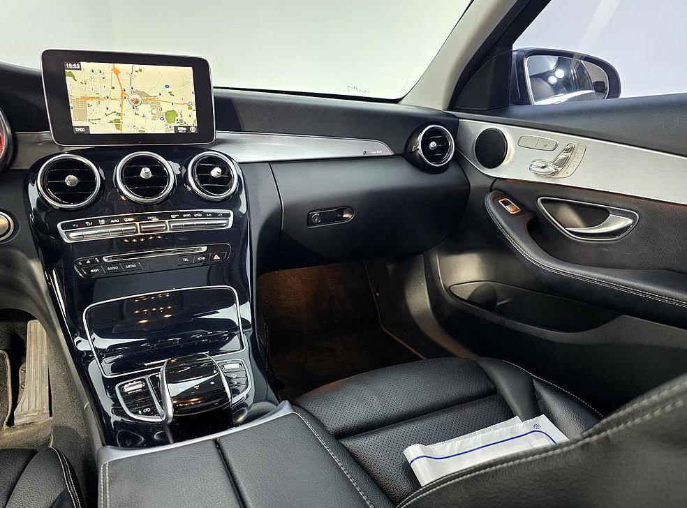 벤츠 C 클래스 C200 아방가르드 사진 10