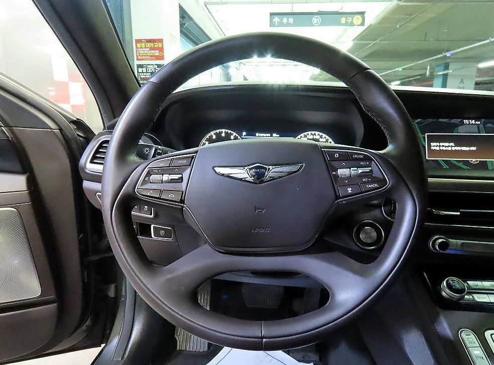 제네시스 G90 3.3 T AWD 사진 8