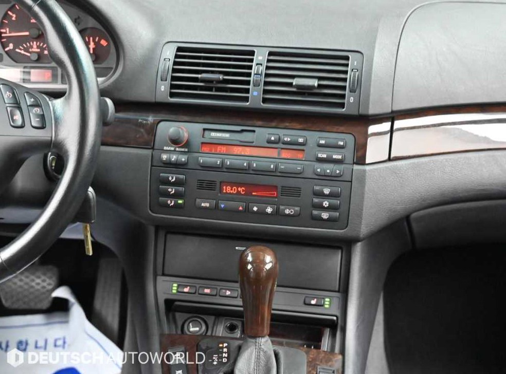 BMW 3시리즈 325I 세단 사진 14