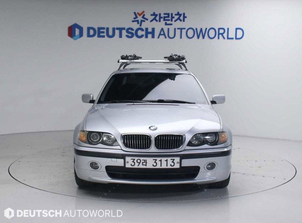 BMW 3시리즈 325I 세단 사진 3