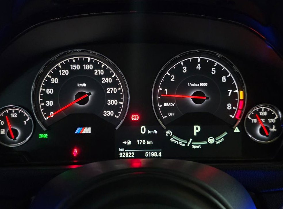 BMW 3시리즈 M3 세단 컴패티션 사진 11