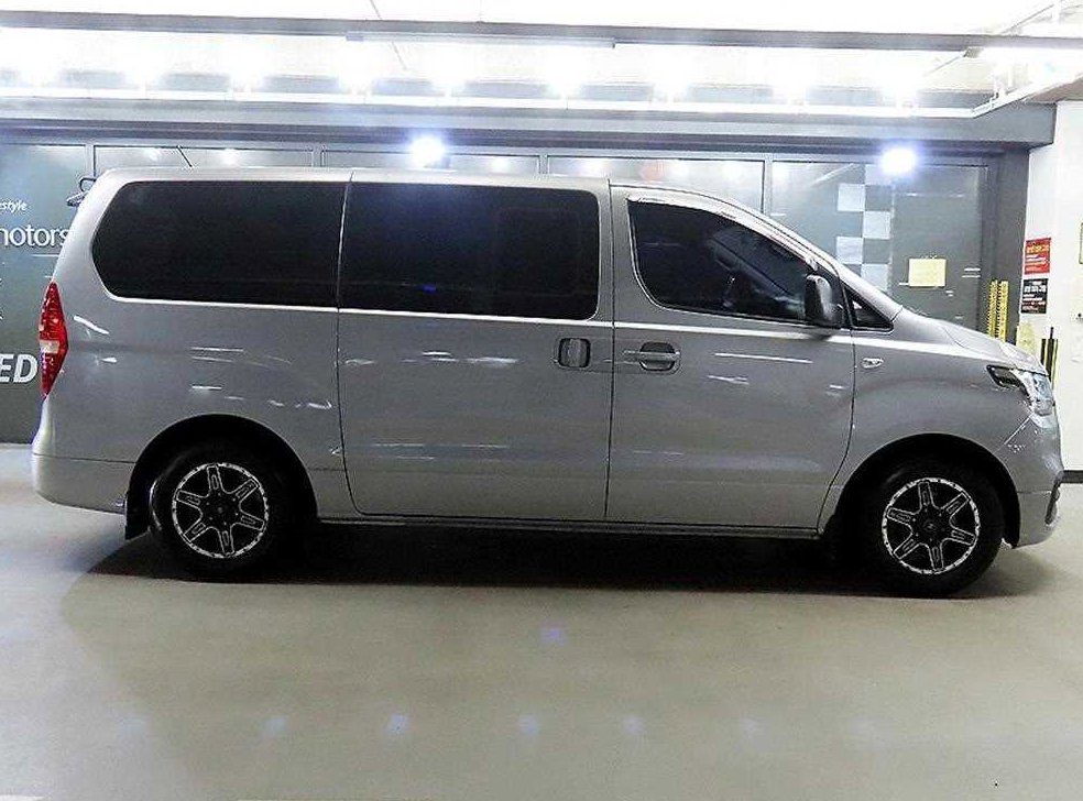 현대 스타렉스 2WD 밴 5인승 사진 3