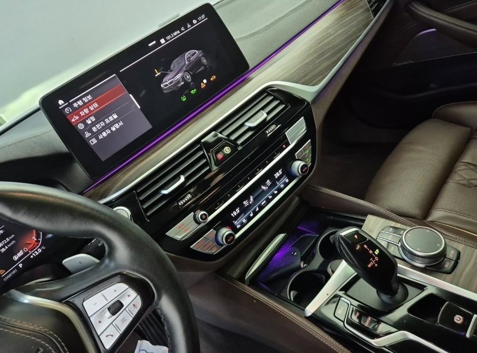 BMW 5시리즈 530i 럭셔리 사진 10