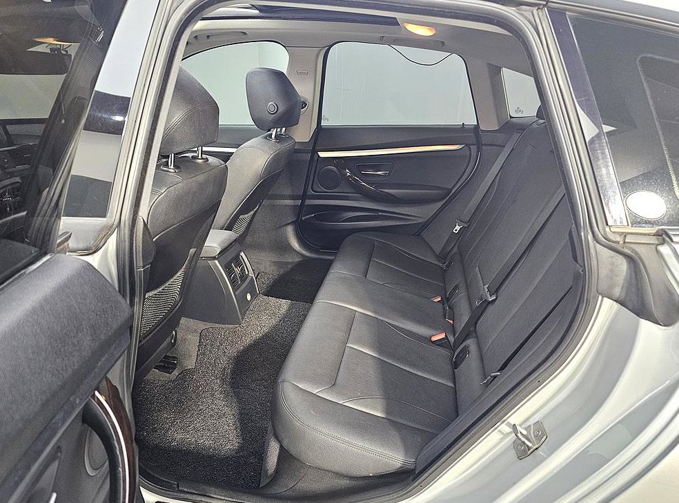 BMW 그란투리스모 GT 320D 사진 9