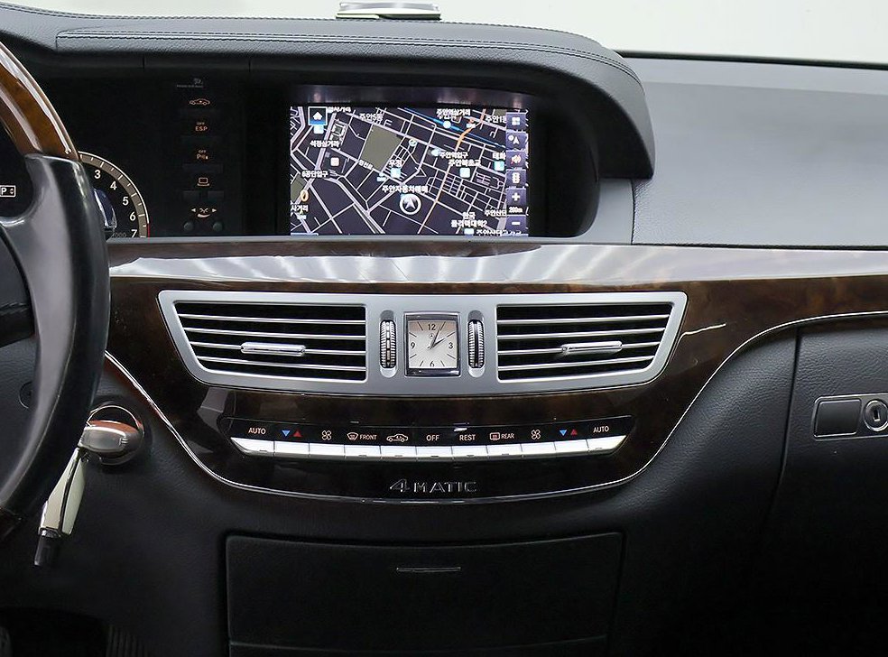벤츠 S 클래스 S500L 4MATIC 사진 9