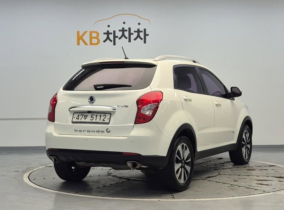 KG모빌리티(쌍용)  코란도 4WD 2.0 어드벤처 사진 3