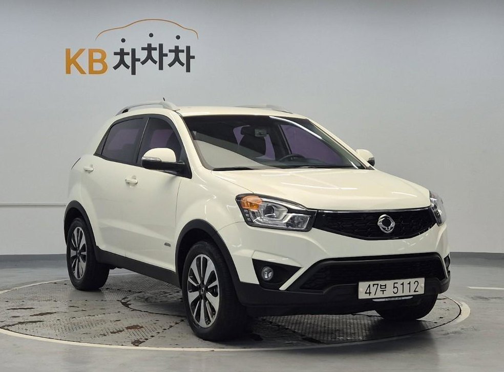 KG모빌리티(쌍용)  코란도 4WD 2.0 어드벤처 사진 4