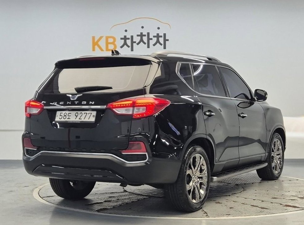 KG모빌리티(쌍용)  렉스턴 디젤 2.2 4WD 사진 4
