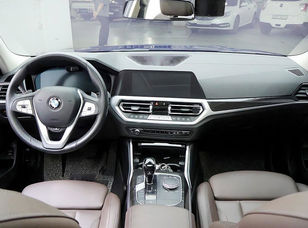 BMW 3시리즈 320i M 스포츠 사진 5