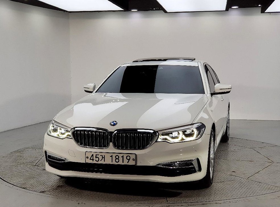 BMW 5시리즈 520d 럭셔리 플러스 사진 2