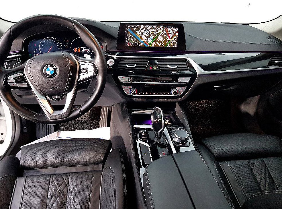 BMW 5시리즈 520d 럭셔리 플러스 사진 5