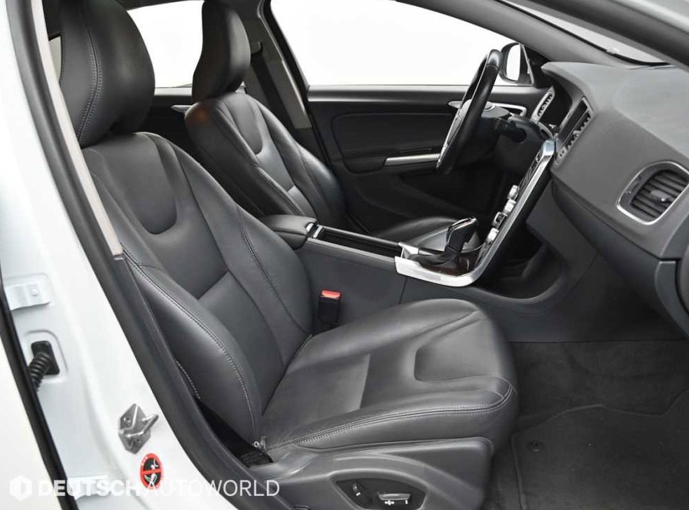 볼보 S60 D3 사진 10
