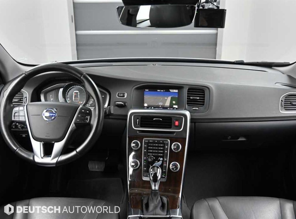 볼보 S60 D3 사진 7