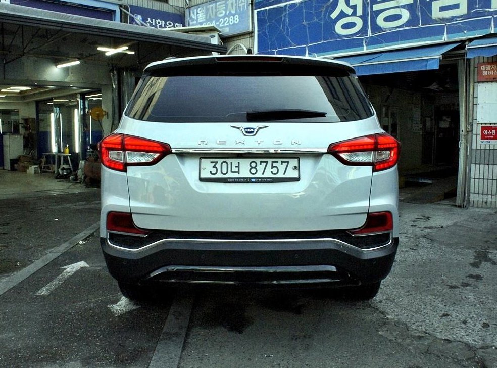 KG모빌리티(쌍용)  렉스턴 디젤 2.2 4WD 사진 3