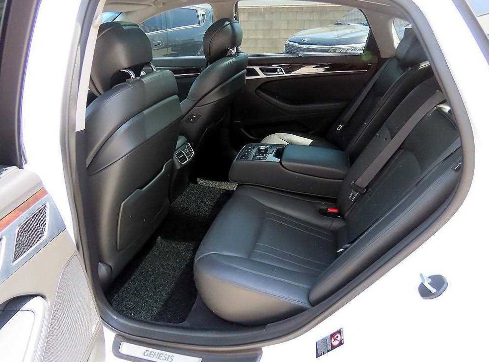 현대 제네시스 G330 프리미엄 AWD 사진 6