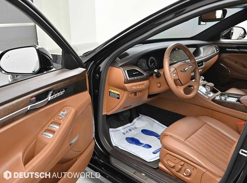 제네시스 G90 3.3 T AWD 사진 11