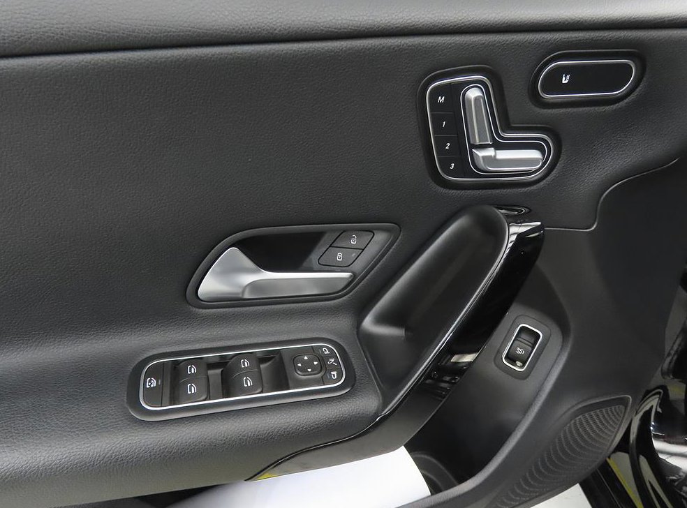 벤츠 A 클래스 A220 세단 사진 15