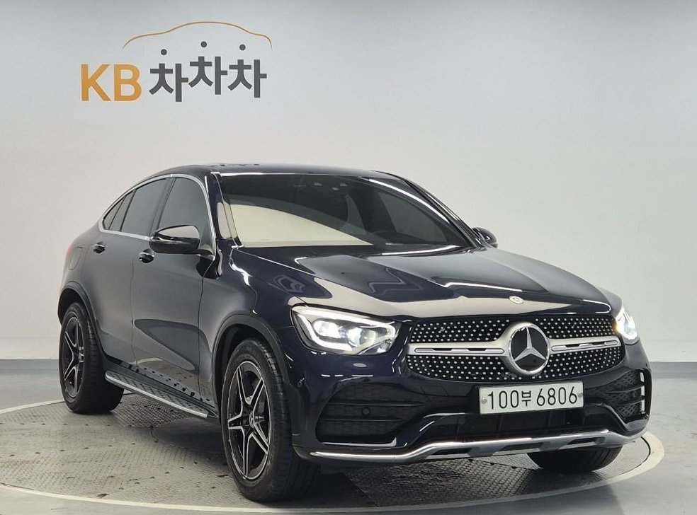 벤츠 GLC 클래스 GLC 300 4MATIC 프리미엄 쿠페 사진 4
