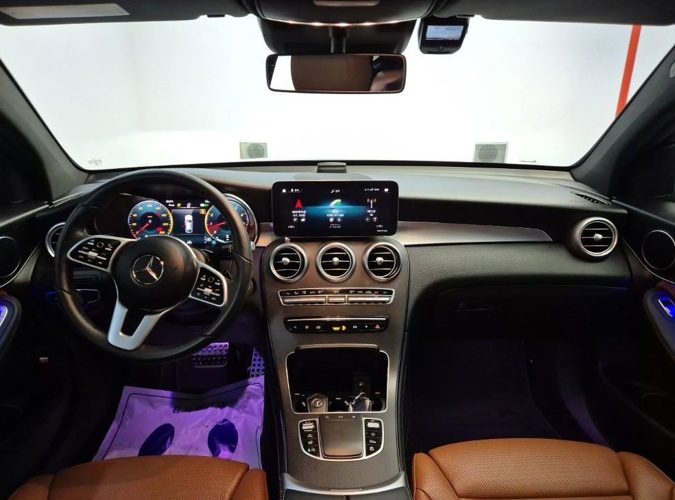 벤츠 GLC 클래스 GLC 300 4MATIC 프리미엄 쿠페 사진 7