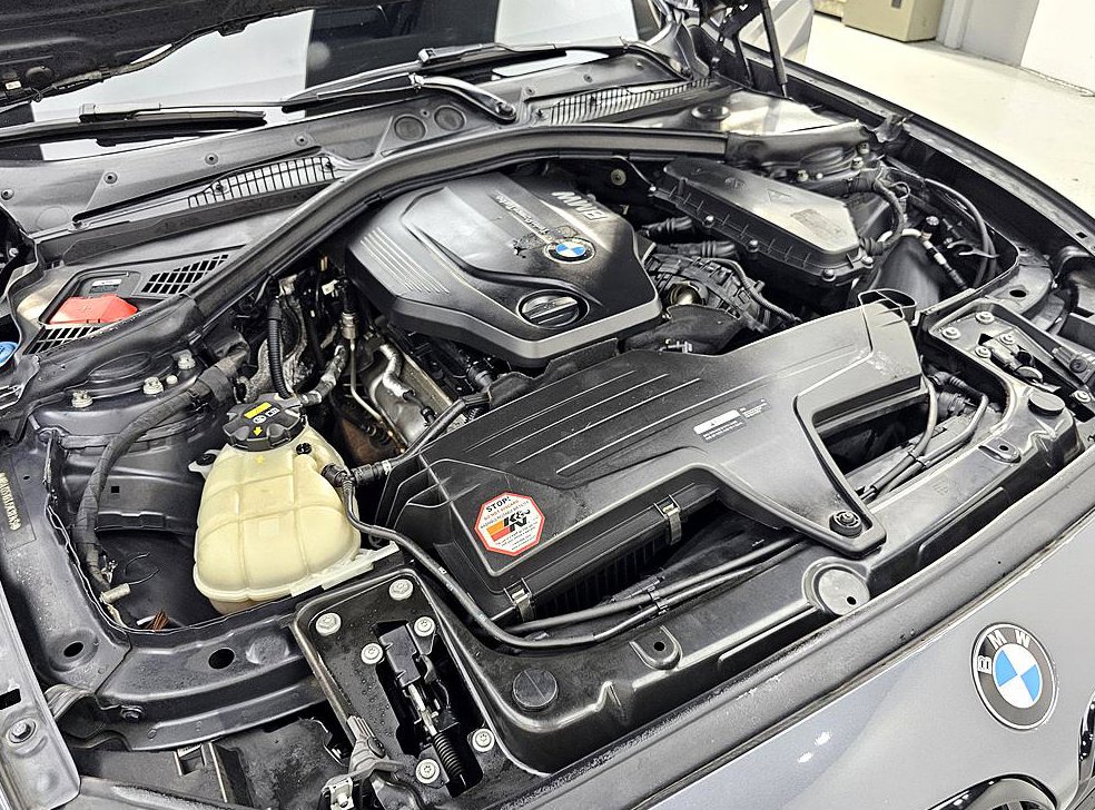 BMW 1시리즈 118d M 스포츠 섀도우 에디션 사진 6