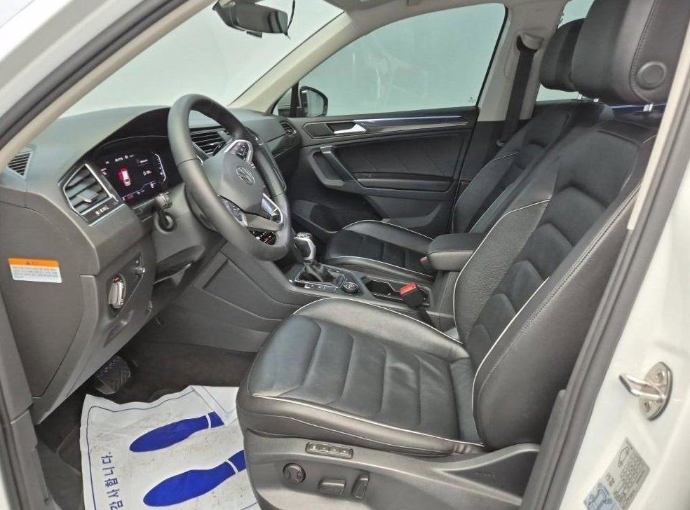 폭스바겐 티구안 2.0 TDI 프레스티지 4모션 사진 8