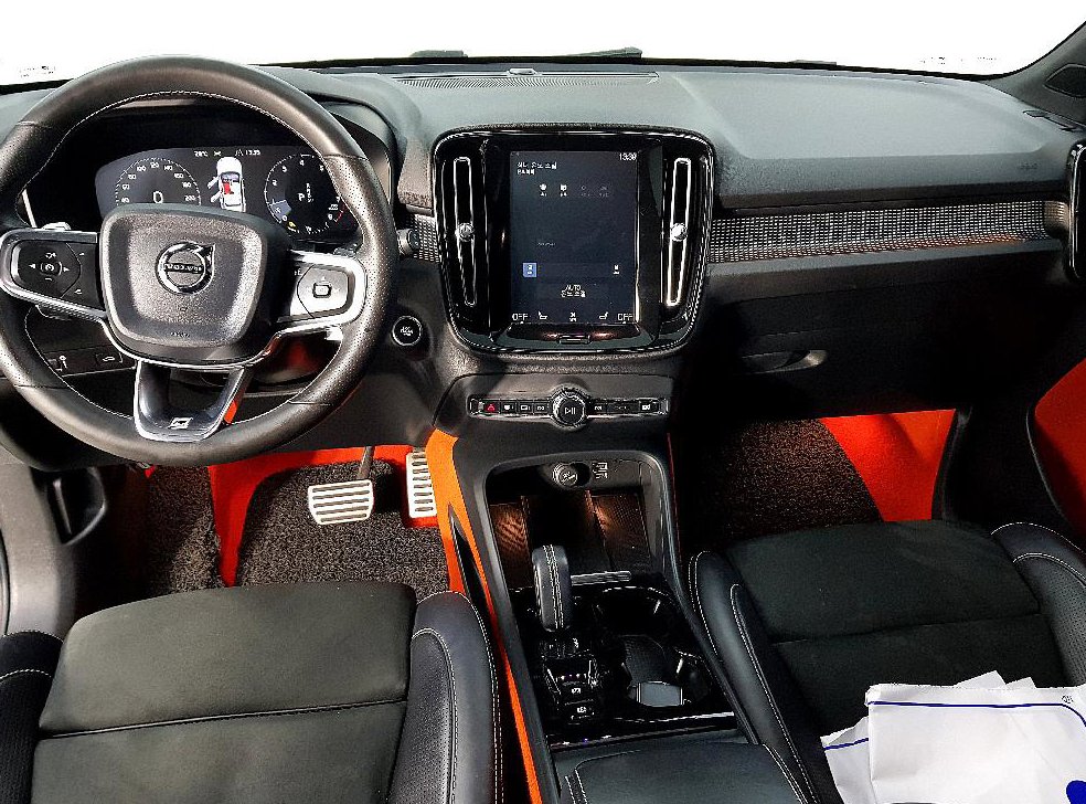 볼보 XC40 T4 4WD R-디자인 사진 5